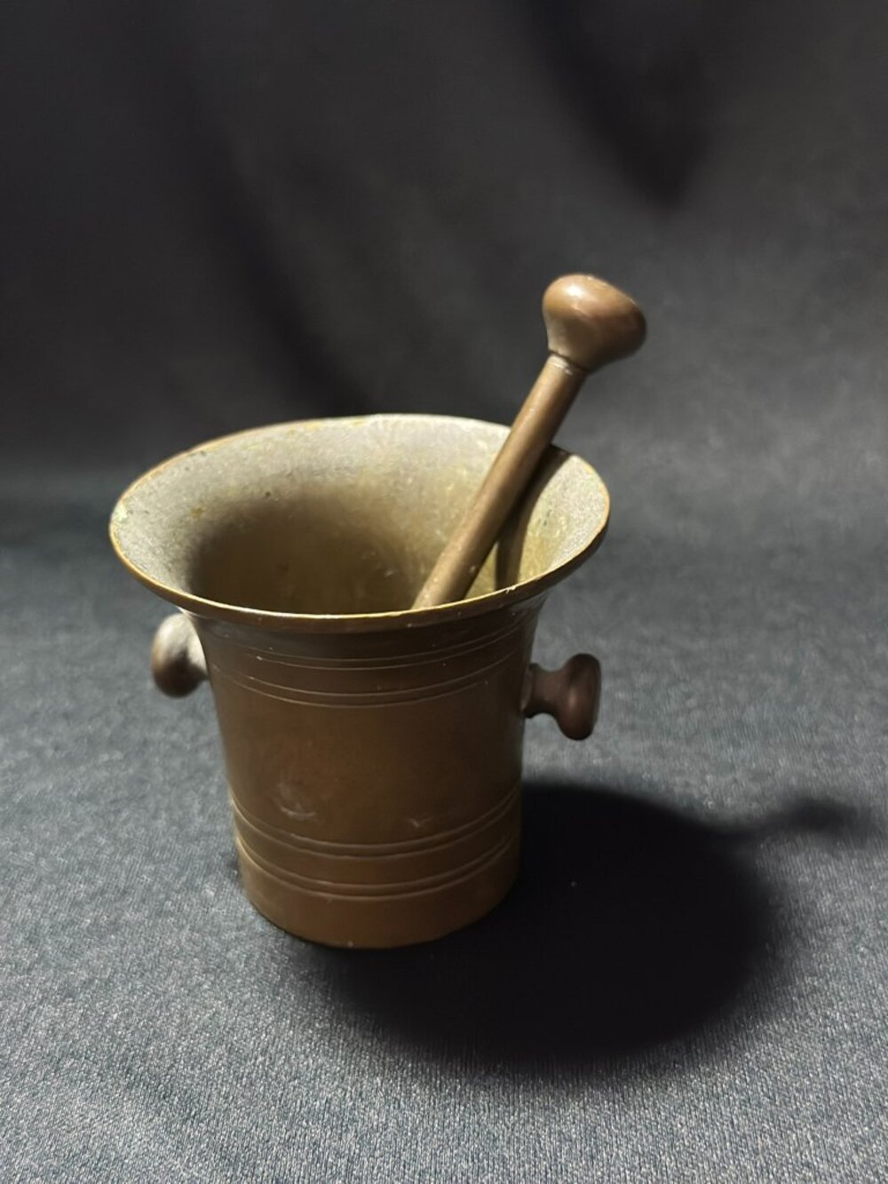vintage brass mortar and pestle about 2" tall collectile or tool